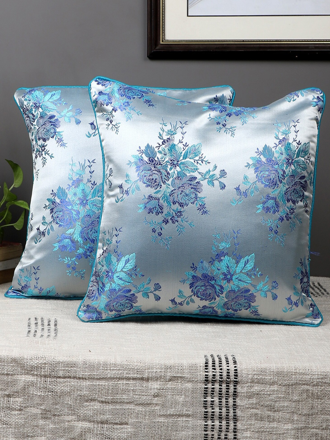 

MFD HOME FURNISHING Blue & Silver-Toned 2-Pieces Embellished Silk Square Cushion Covers