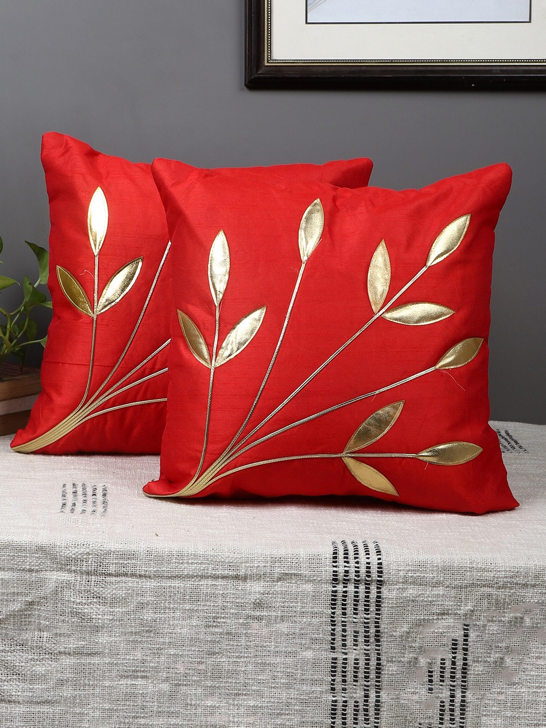 

MFD HOME FURNISHING Red & Gold-Toned 2 Pieces Embellished Square Cushion Covers