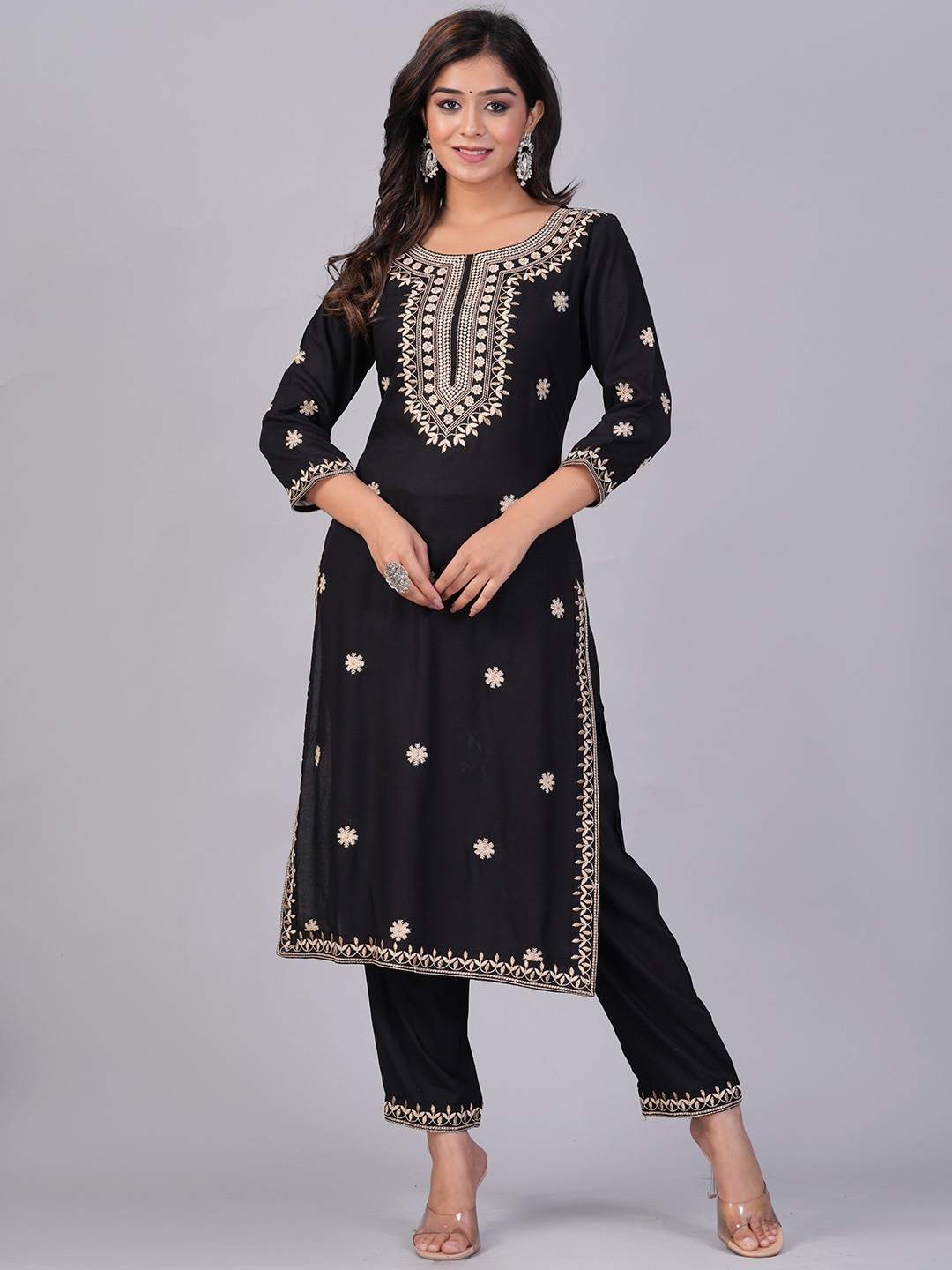 

DORIYA Ethnic Motifs Embroidered Regular Kurta With Palazzos & Dupatta, Black