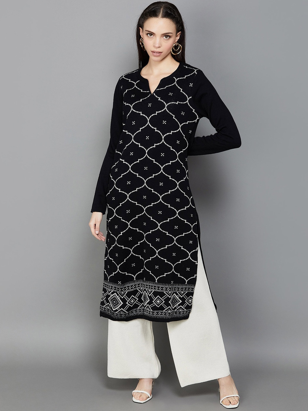 

Melange by Lifestyle Geometric Embroidered Kurta, Black