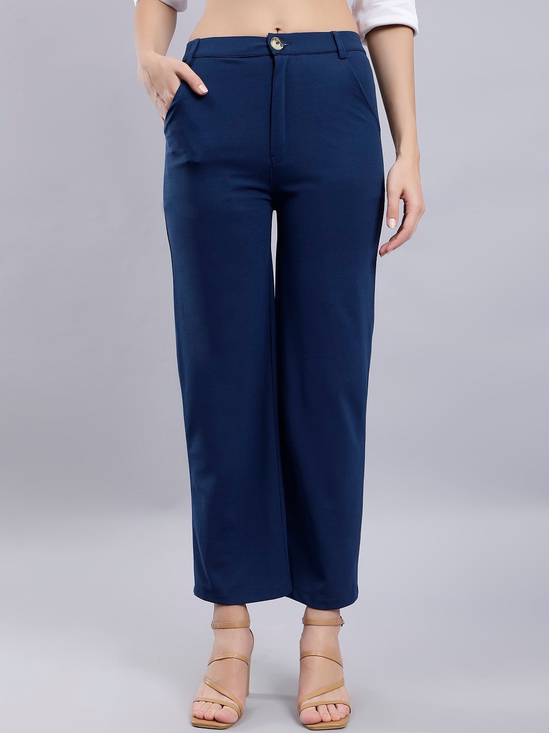 

ANVI Be Yourself Women Relaxed Straight Leg Straight Fit High-Rise Reversible Trousers, Blue