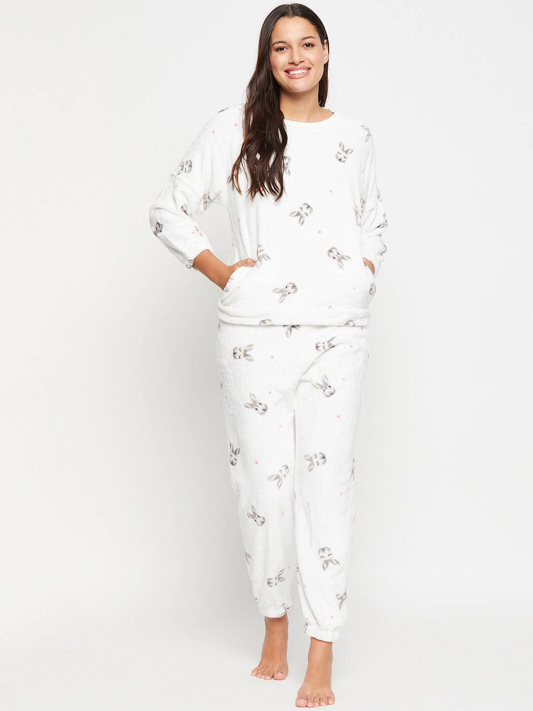 

Camey Conversational Printed Round Neck T-Shirt & Lounge Pants, White