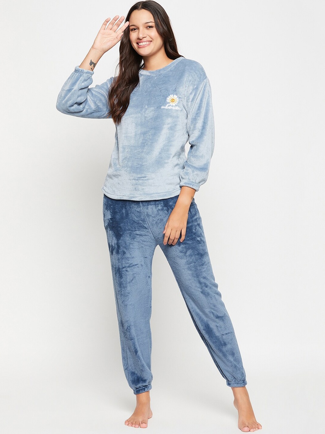 

Camey Printed Round Neck T-Shirt & Lounge Pants, Blue
