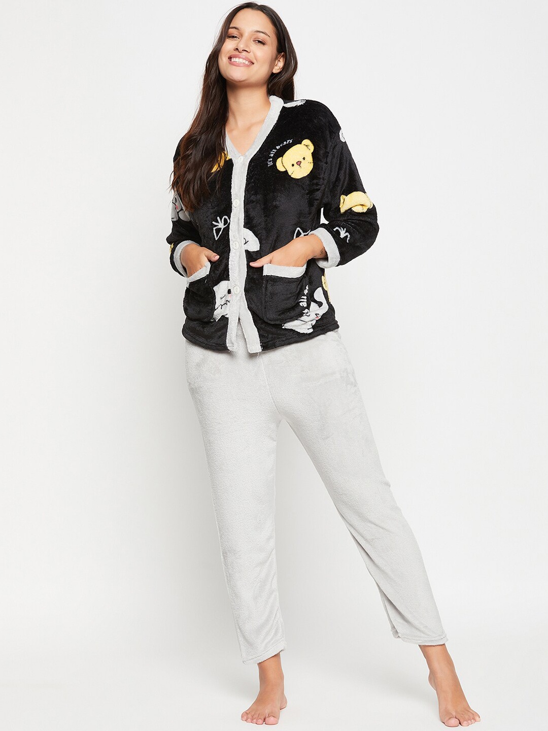 

Camey Graphic Printed Sweater With Lounge Pant, Black