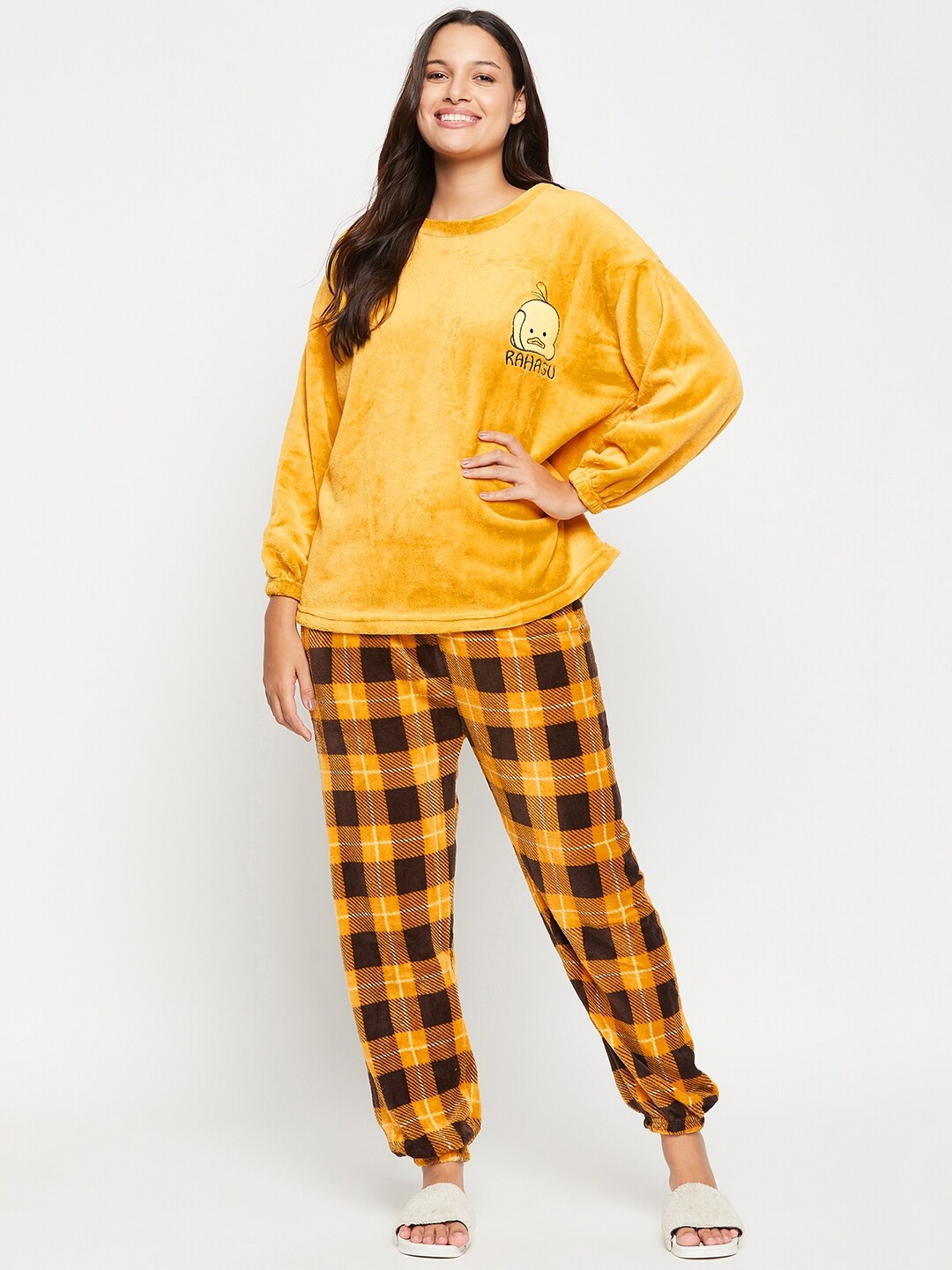 

Camey Graphic Printed Round Neck Long Sleeve T-shirt With Pyjamas, Yellow