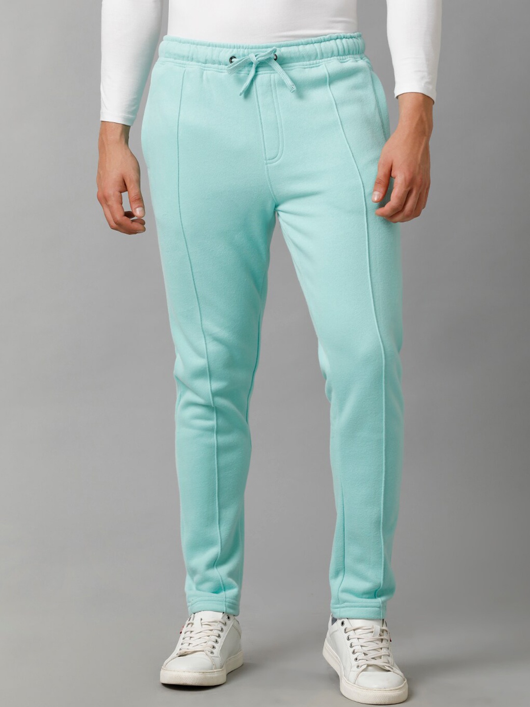 

Voi Jeans Men Mid-Rise Track Pants, Green