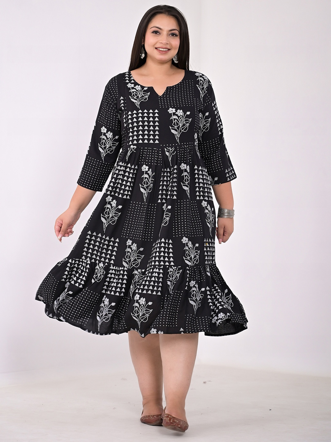 

KALINI Plus Size Floral Printed Round Neck Fit & Flare Midi Dress, Navy blue