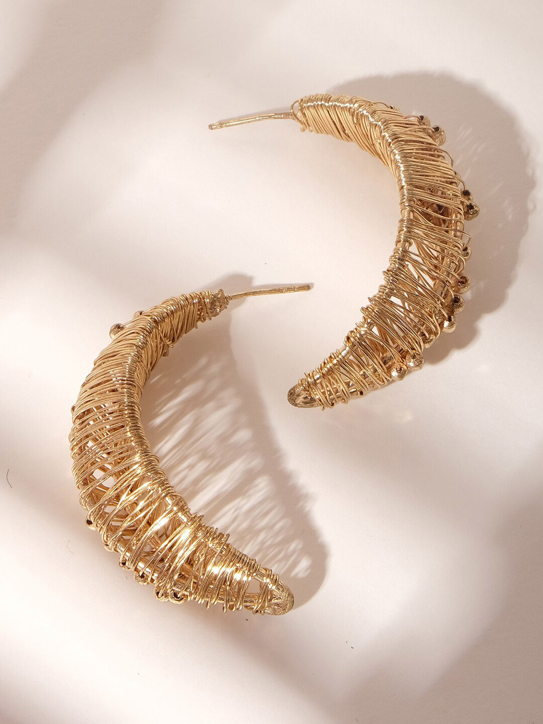 

XPNSV Gold-Plated Contemporary Ear Cuff Earrings