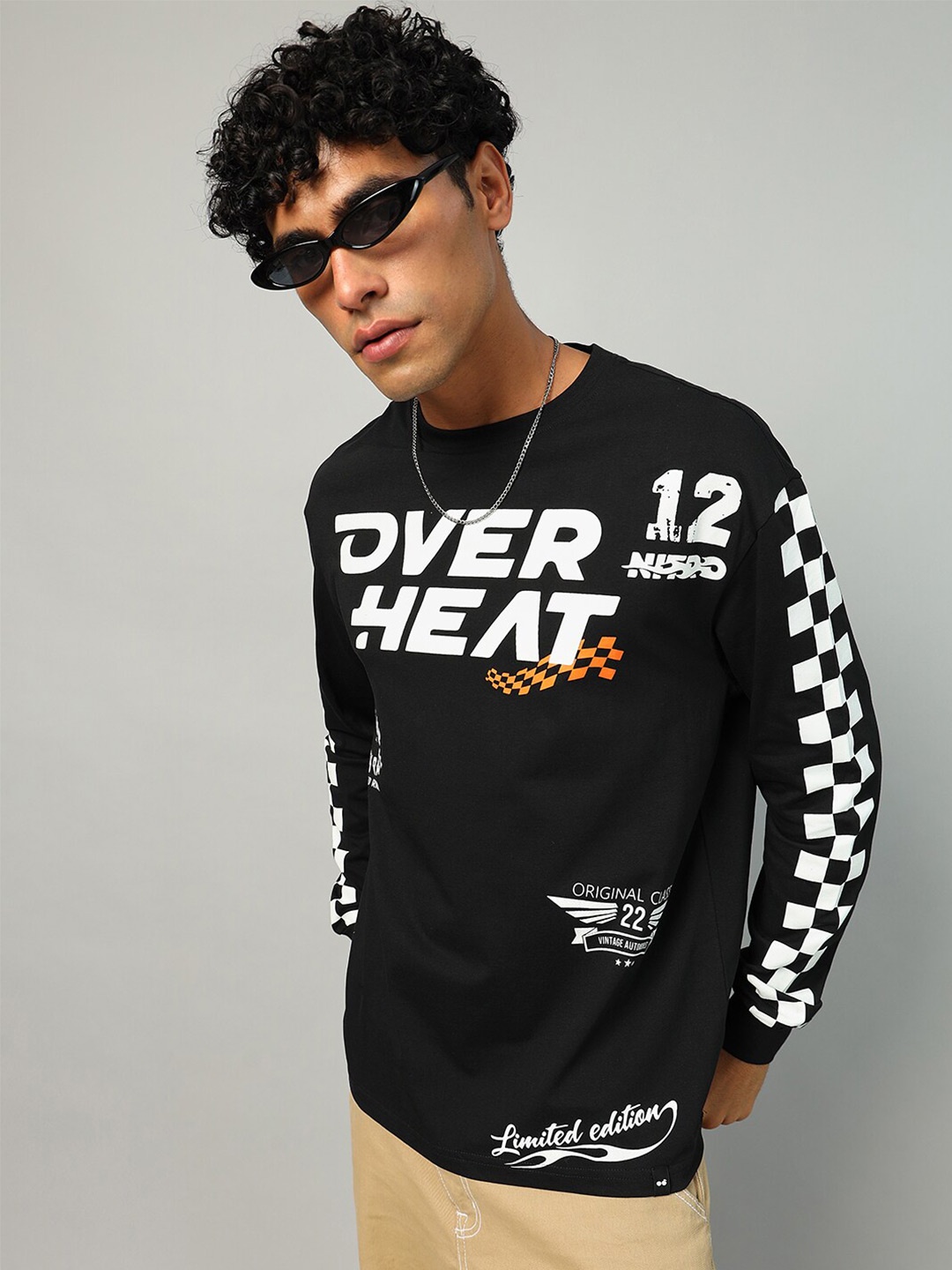 

Bewakoof Typography Printed Drop-Shoulder Sleeves Oversized Cotton T-shirt, Black