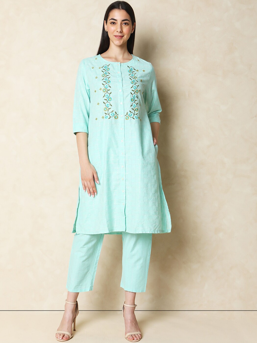 

Indifusion Floral Embroidered Thread Work Kurta With Trousers & Dupatta, Green