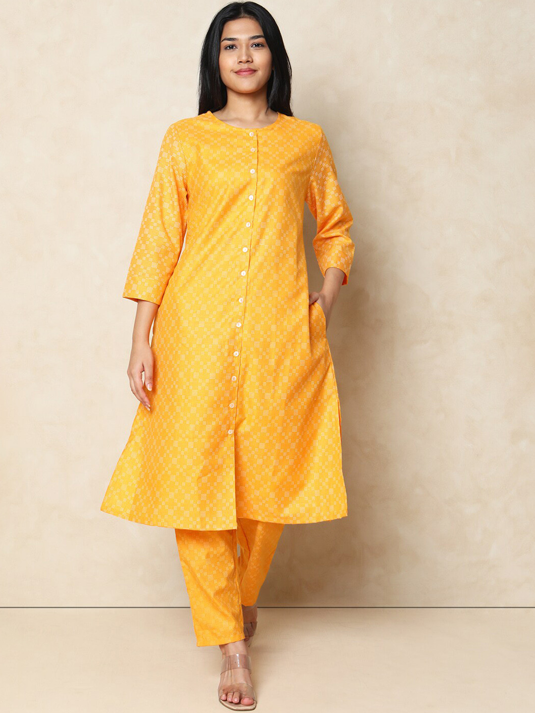 

Indifusion Printed Regular Kurta With Trousers, Yellow