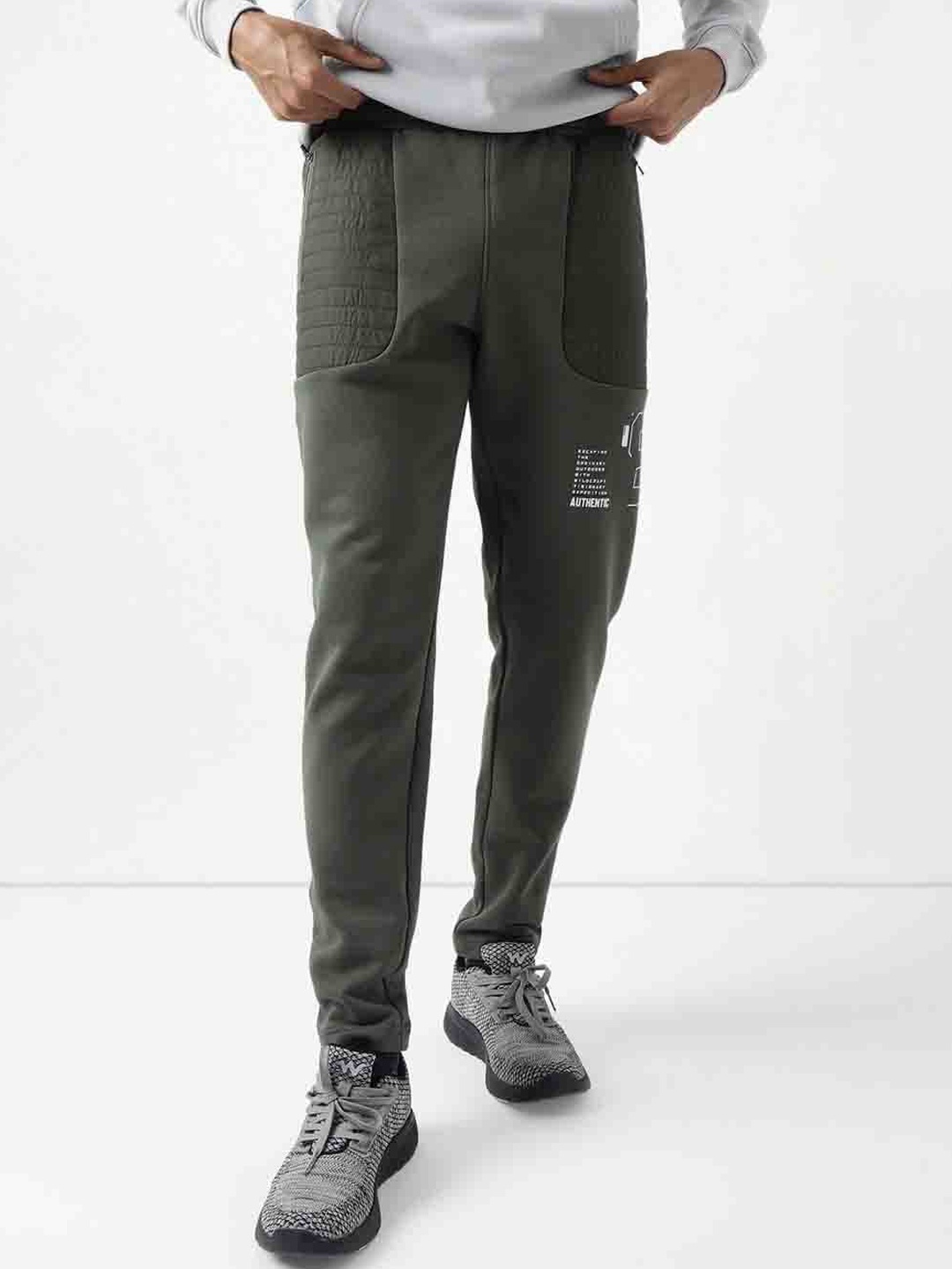 

Wildcraft Men Typography Printed Anti Odour Cotton Track Pants, Olive