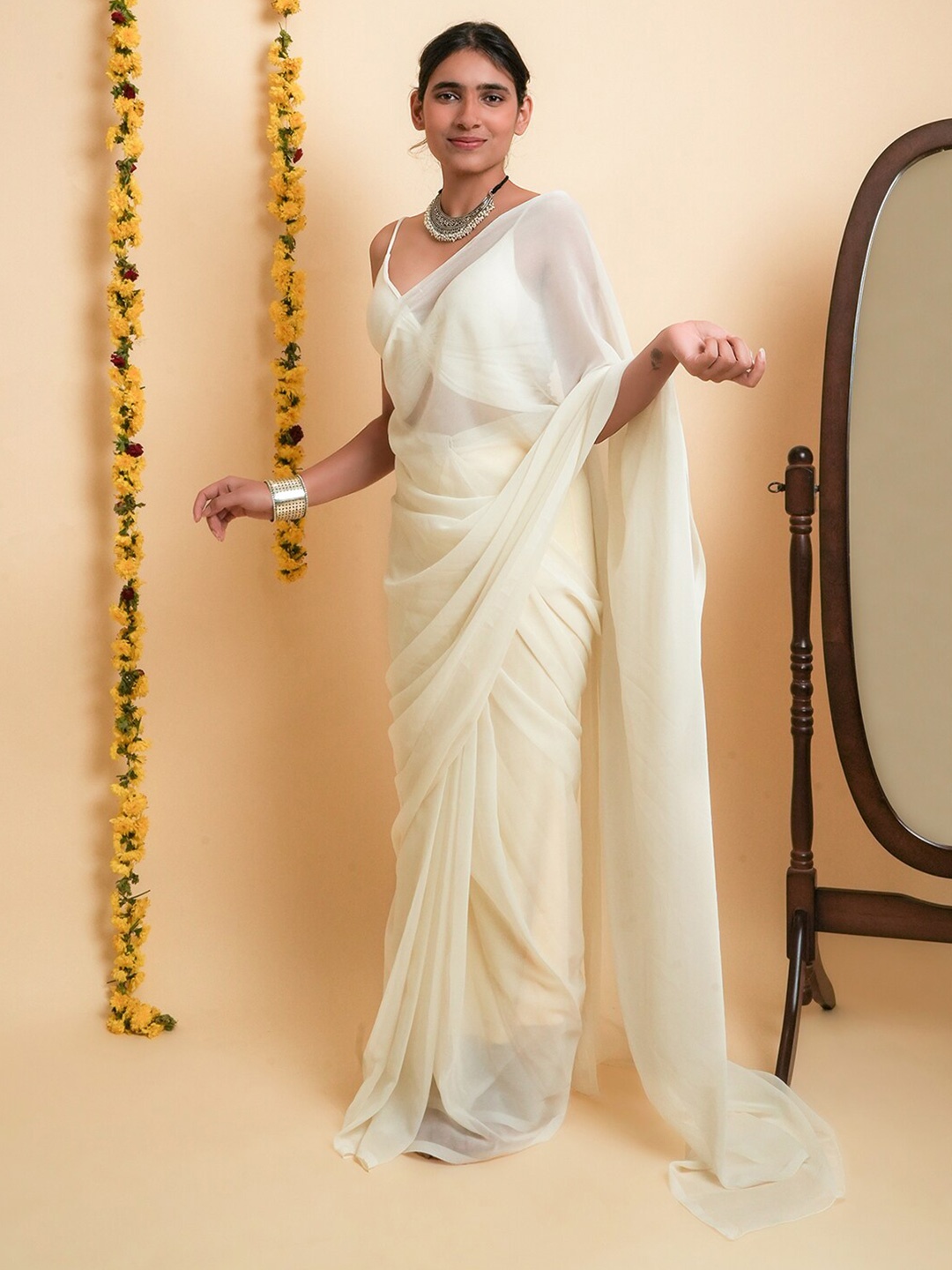 

TEEJH Ready to Wear Saree, Cream