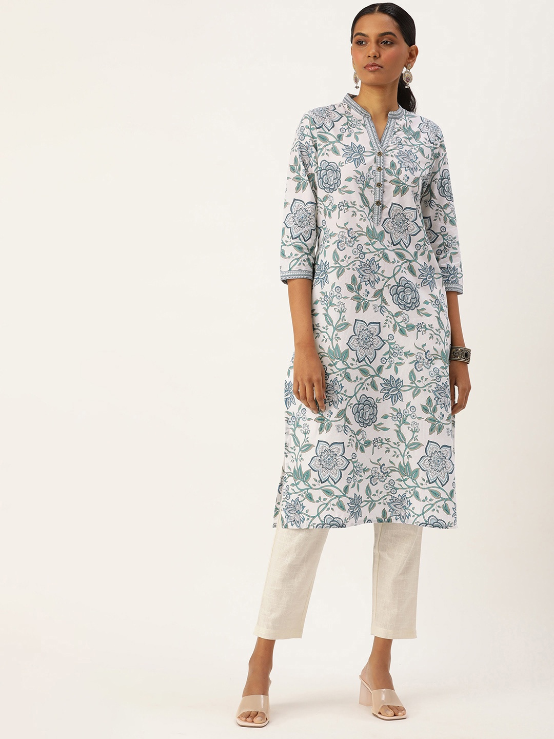 

AMUKTI Women Ethnic Motifs Printed Straight Kurta, White