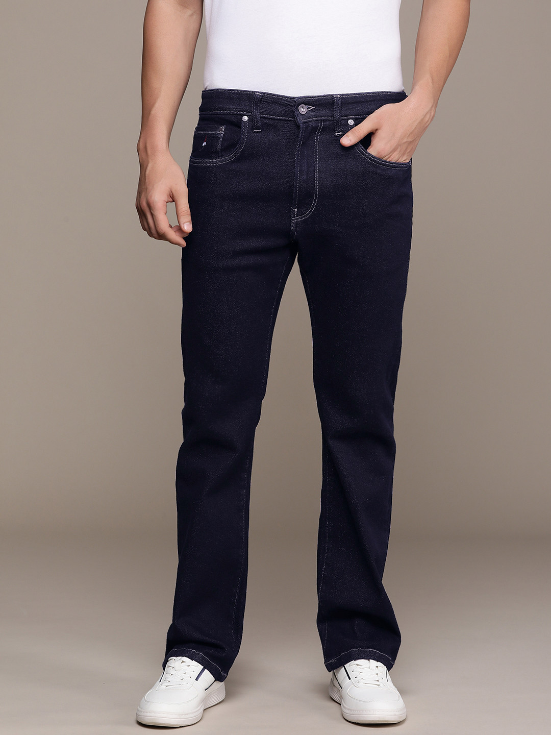 

Nautica Men Bootcut Low-Rise Stretchable Jeans, Blue
