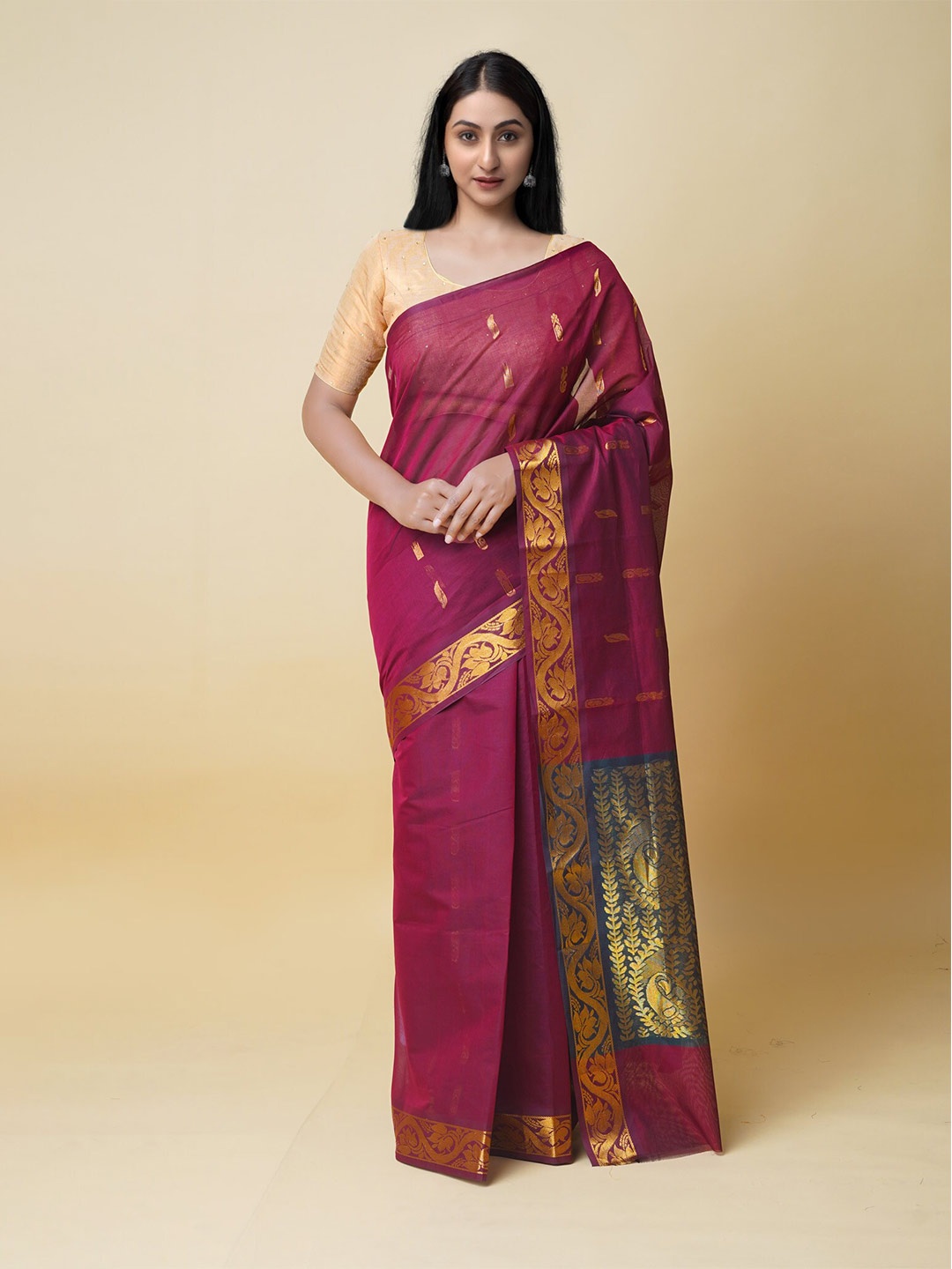 

Unnati Silks Ethnic Motifs Woven Design Zari Pure Cotton Gadwal Saree, Maroon