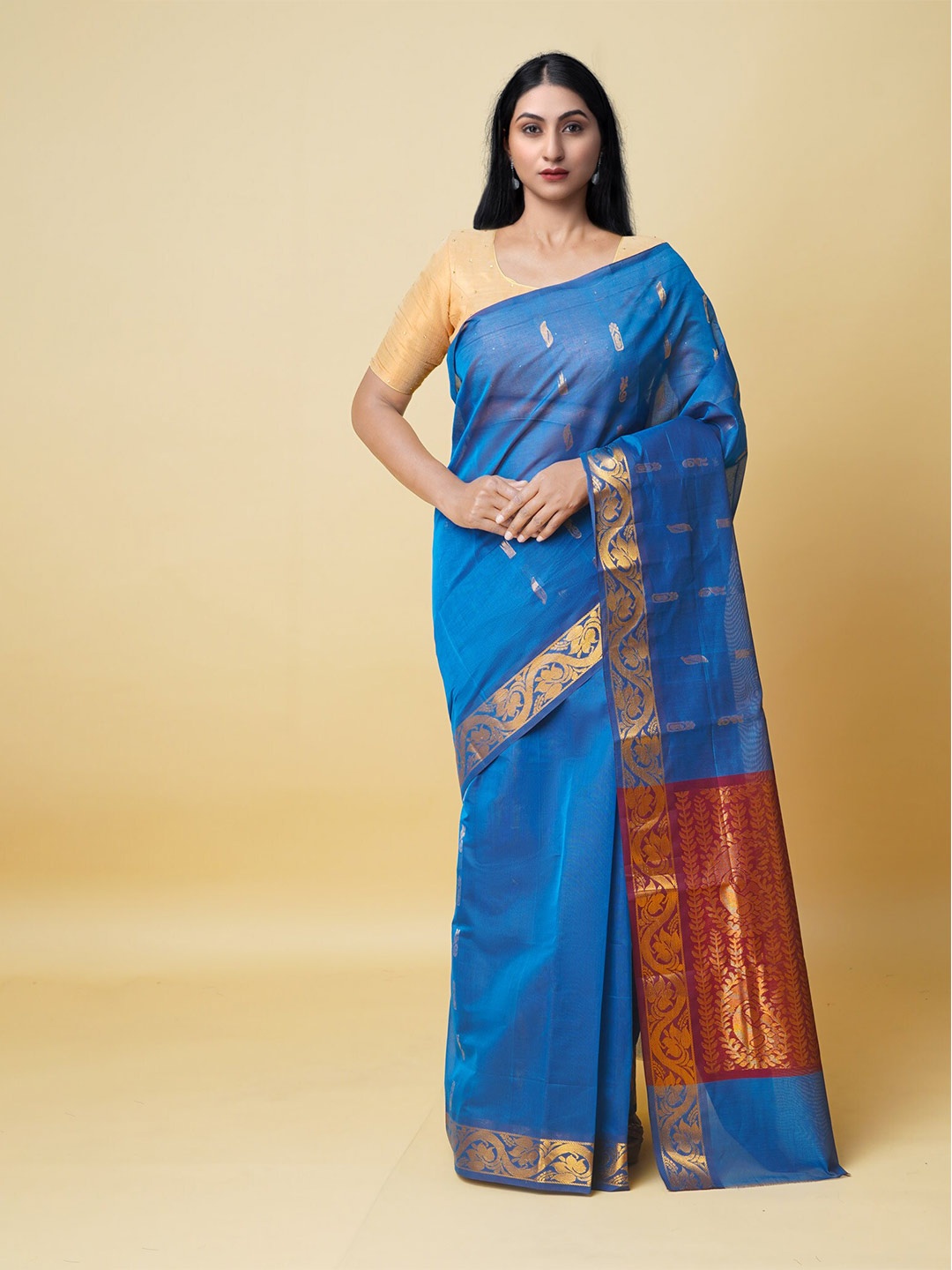 

Unnati Silks Ethnic Motifs Woven Design Zari Pure Cotton Handloom Gadwal Saree, Blue