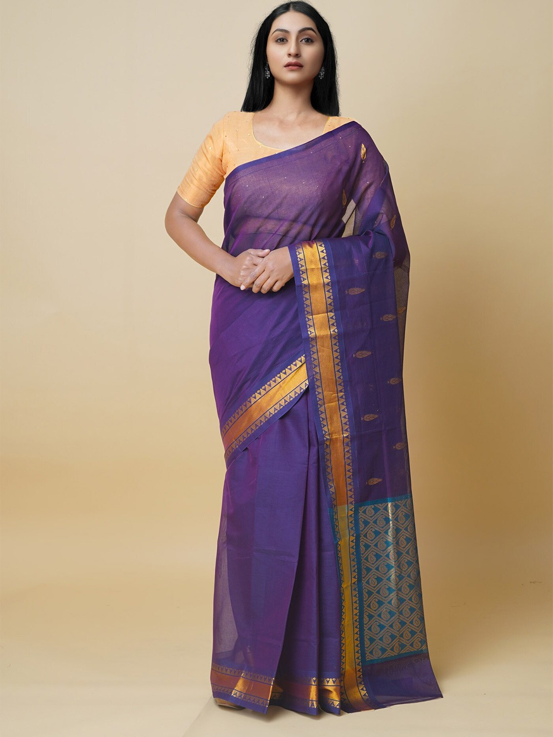 

Unnati Silks Zari Pure Cotton Handloom Gadwal Saree, Violet
