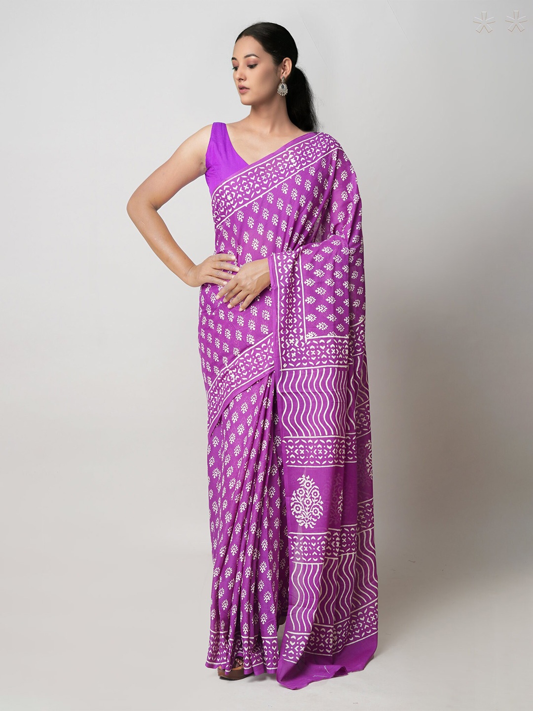 

Unnati Silks Ethnic Motifs Printed Pure Cotton Handloom Block Print Saree, Purple