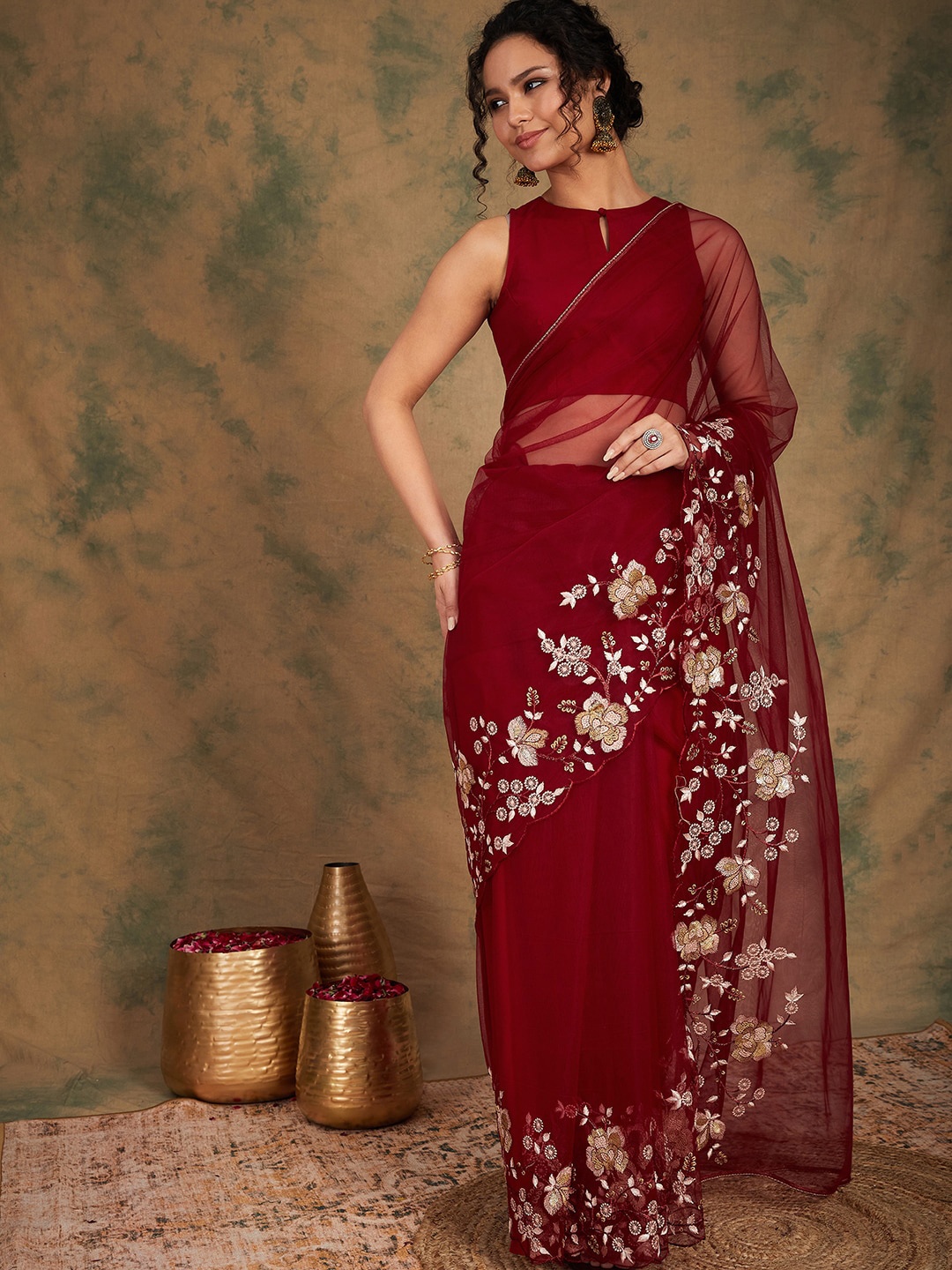 

Sangria Women Floral Thread and Sequins Embroidered Saree with Blouse Piece, Maroon