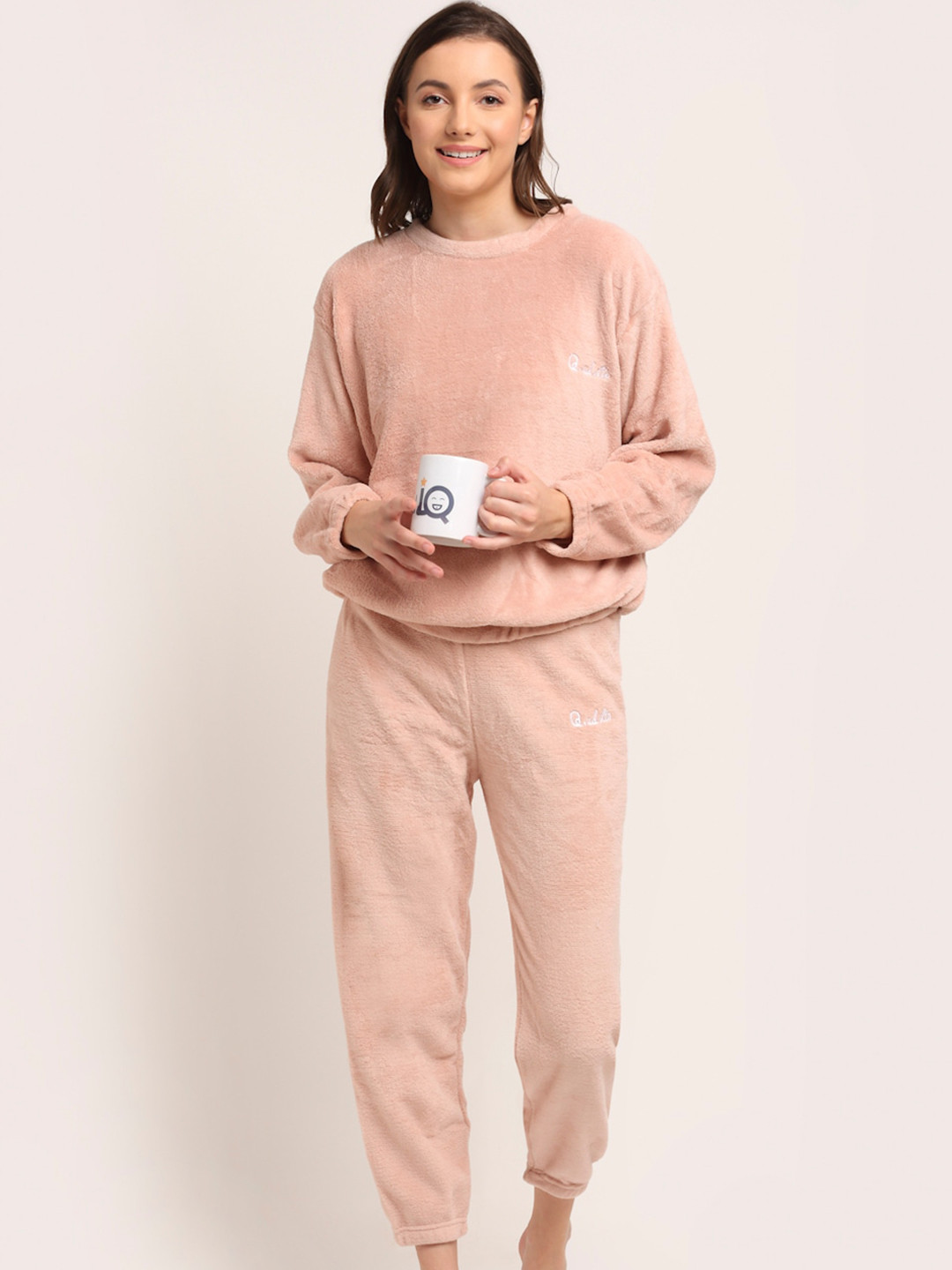 

TAG 7 Round Neck Night Suit, Peach