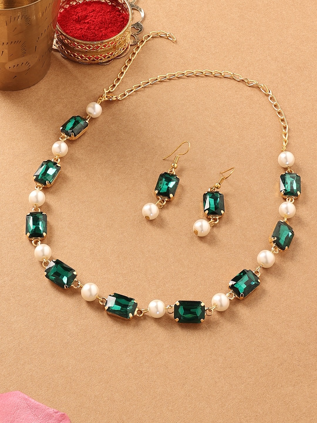 

Zaveri Pearls Gold-Plated Stone-Studded & Beaded Jewellery Set