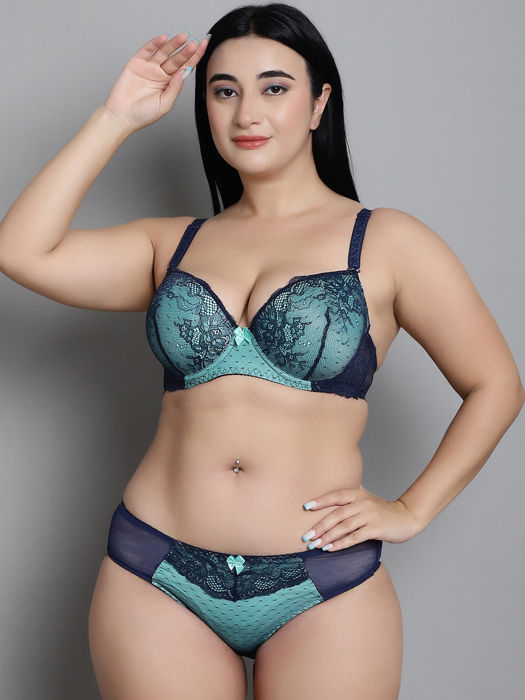 

MAKCLAN Self Design Lightly Padded Lingerie Set, Green