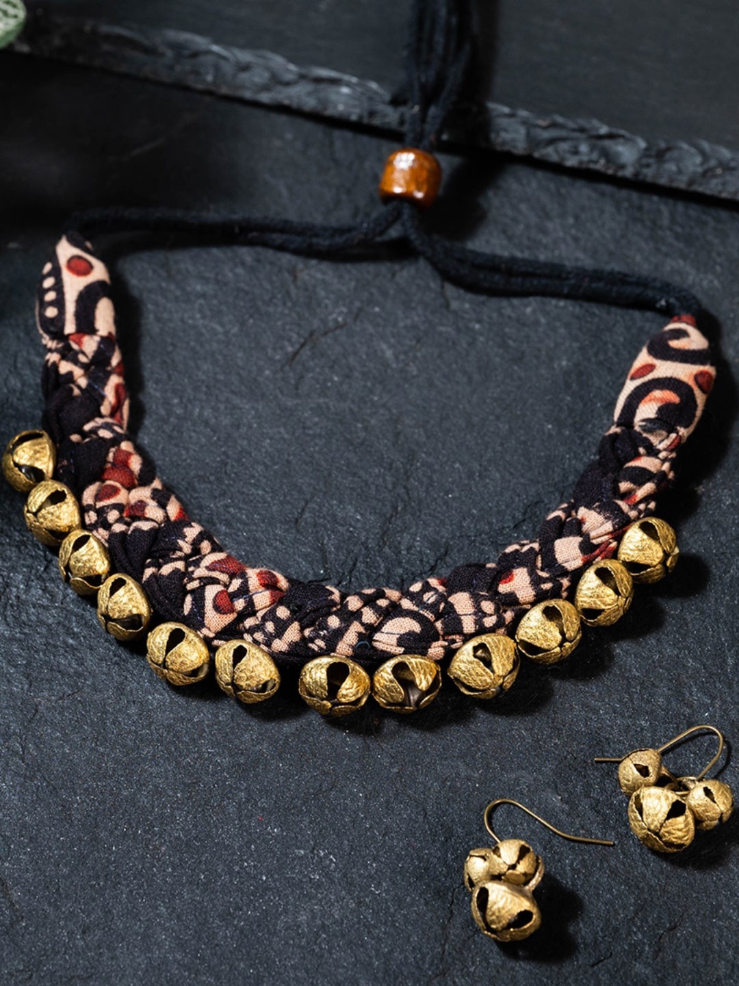 

ArtEastri Block Printed Ghungroo Beaded Jewellery Set, Black
