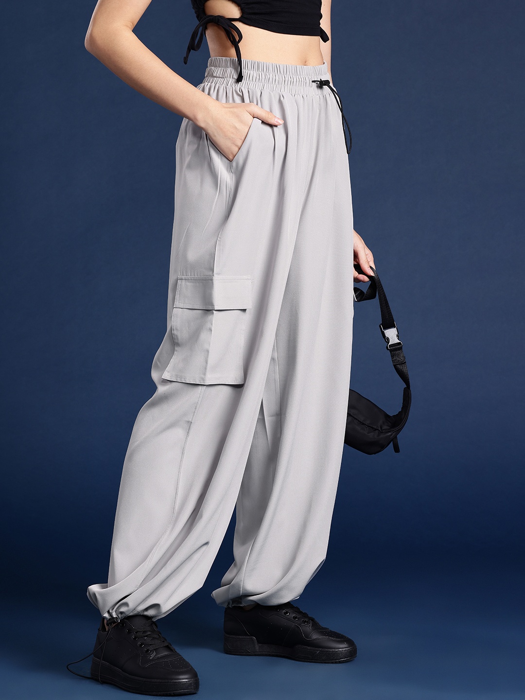 

Mast & Harbour Relaxed Fit Rapid-Dry Parachute Track Pants, Grey