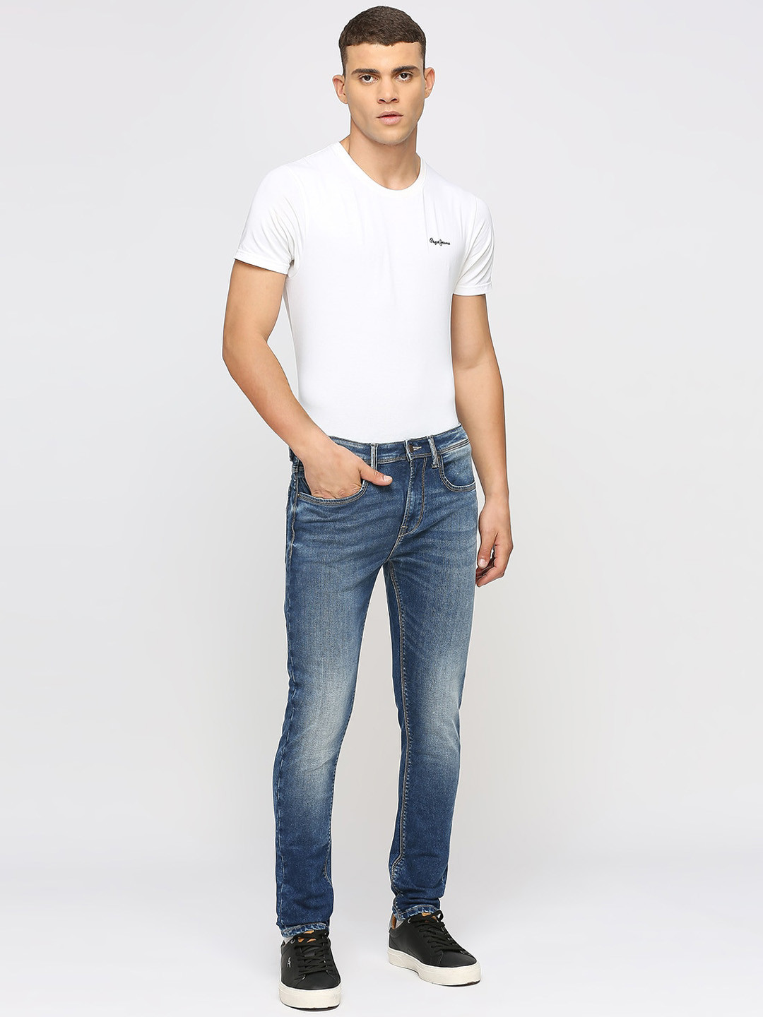 

Pepe Jeans Men Skinny Fit Clean Look Heavy Fade Whiskers Stretchable Jeans, Blue