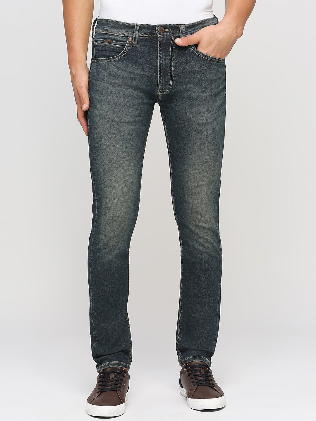 

Pepe Jeans Men Slim Fit Low-Rise Clean Look Stretchable Jeans, Blue