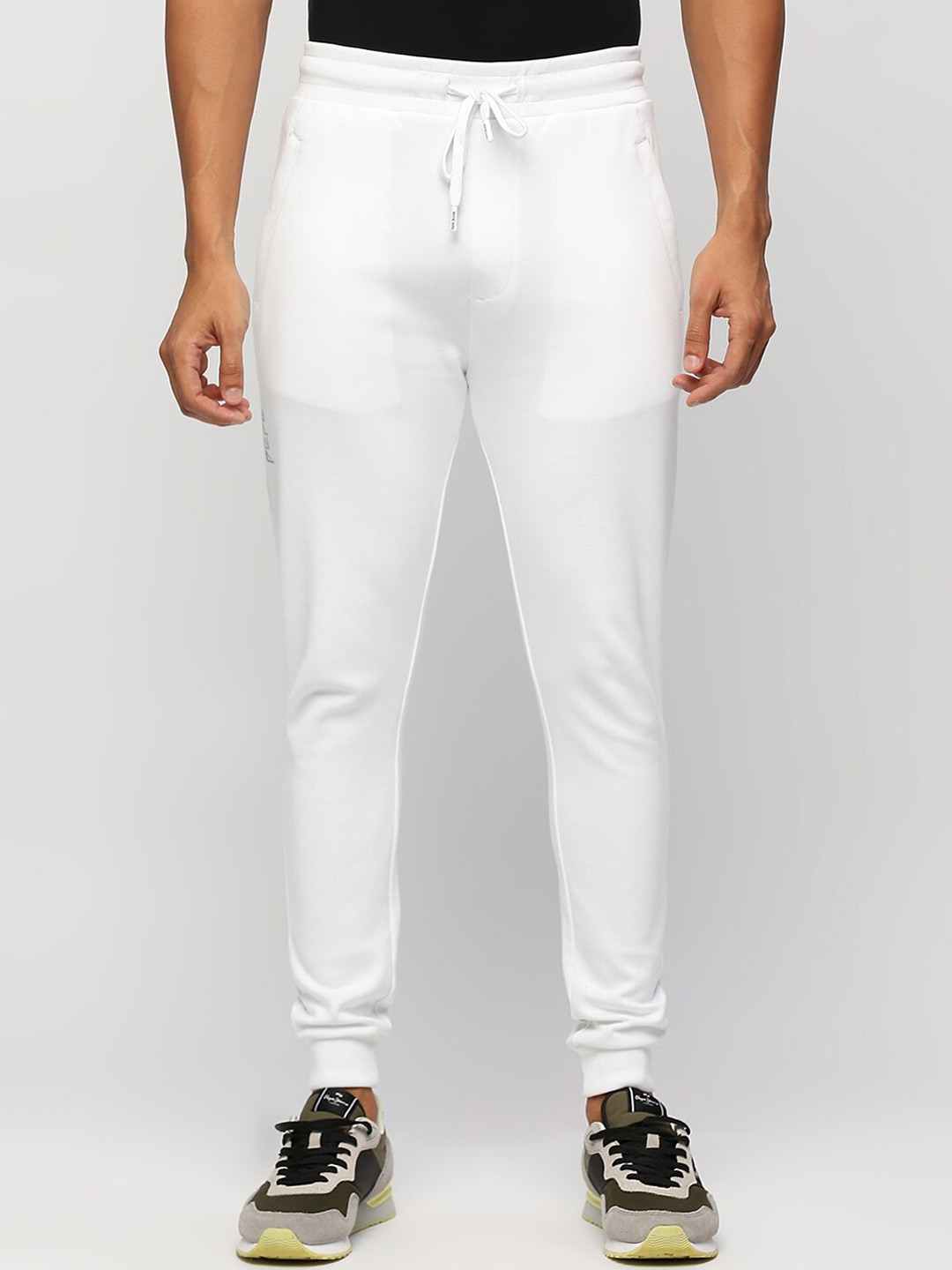 

Pepe Jeans Men Regular Fit Joggers, White