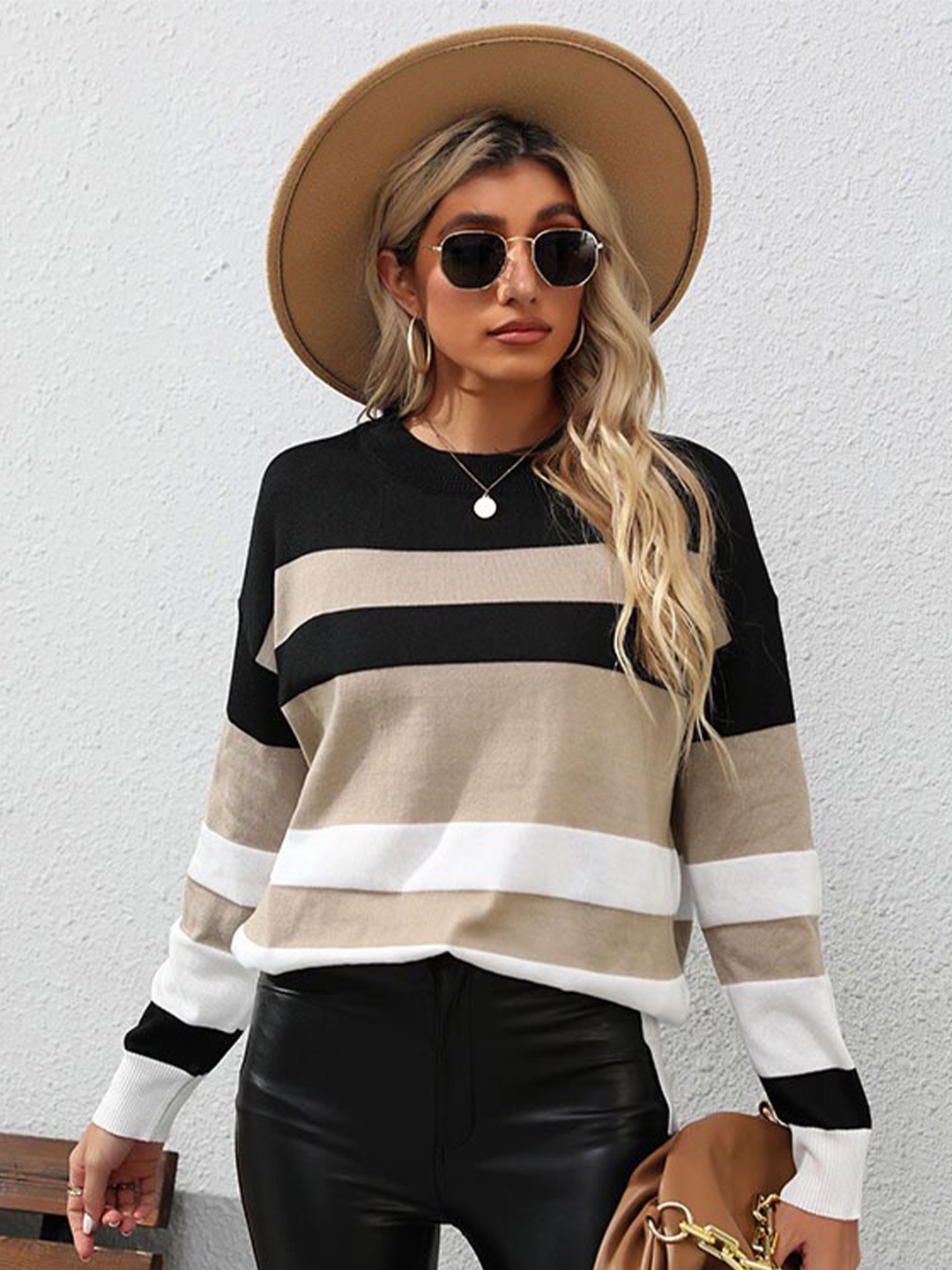 

StyleCast Khaki & White Colourblocked Pullover Sweater