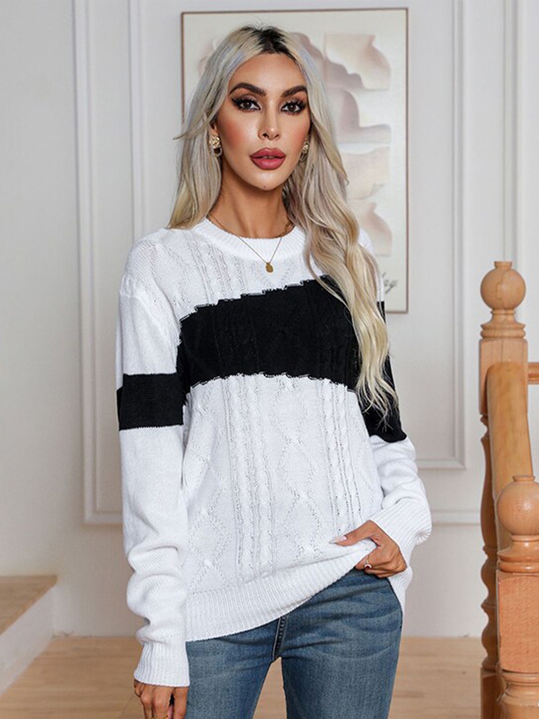 

StyleCast White Colourblocked Acrylic Pullover Sweater