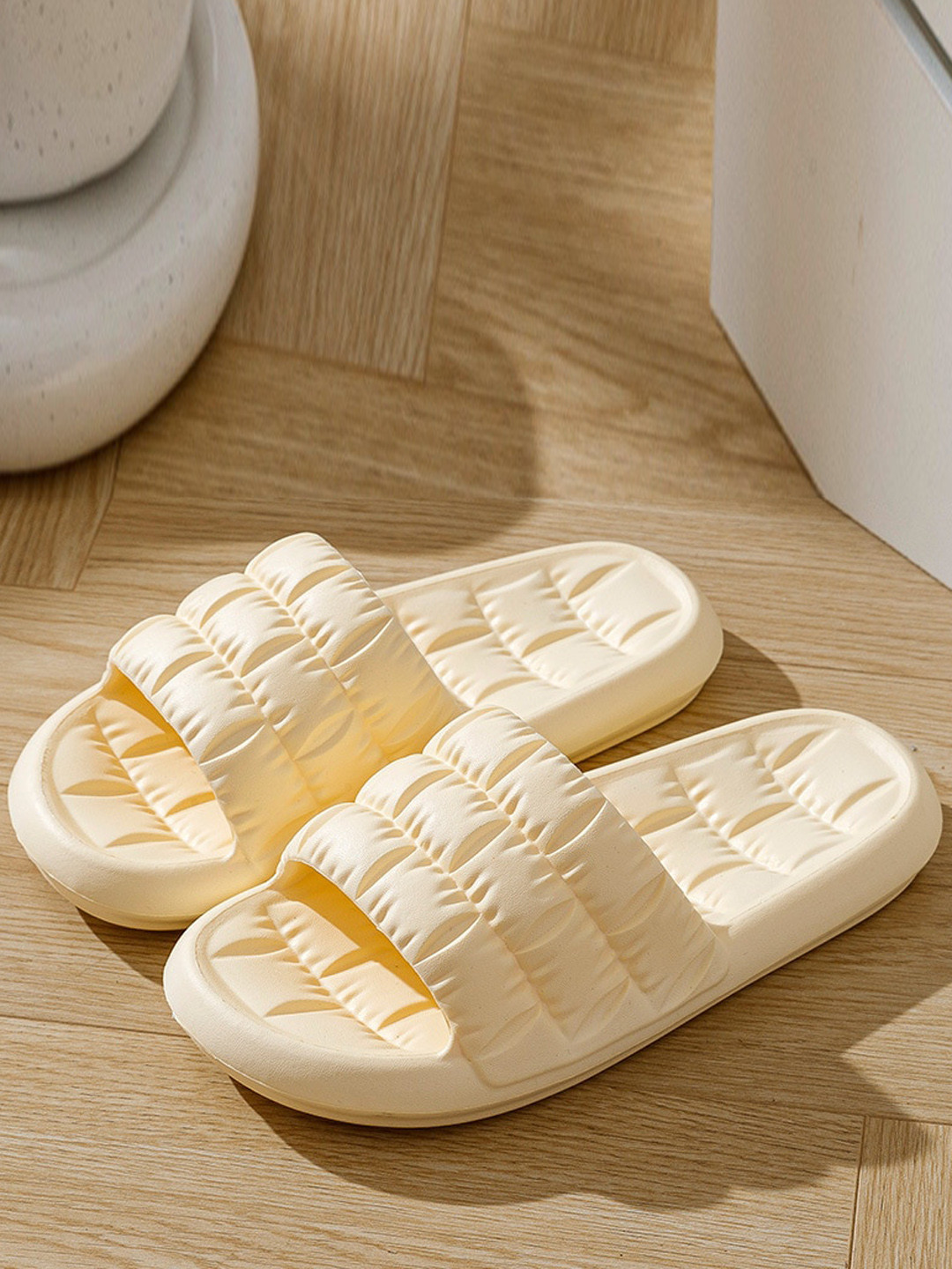 

Alexvyan Women Croslite Room Slippers, Yellow