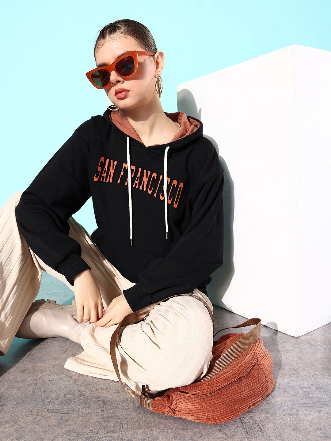 

DILLINGER Typography Oversized Hooded Fleece Sweatshirt, Black