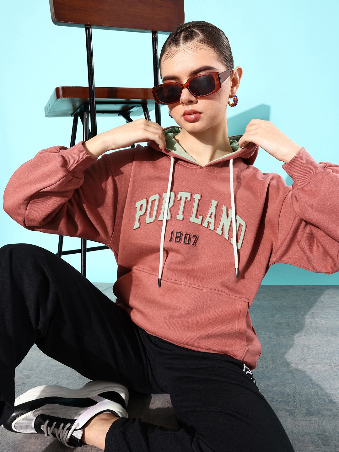 

DILLINGER Typography Oversized Hooded Fleece Sweatshirt, Pink