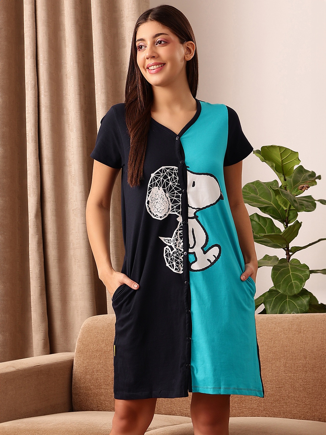 

Clovia Graphic Printed Nightdress, Blue