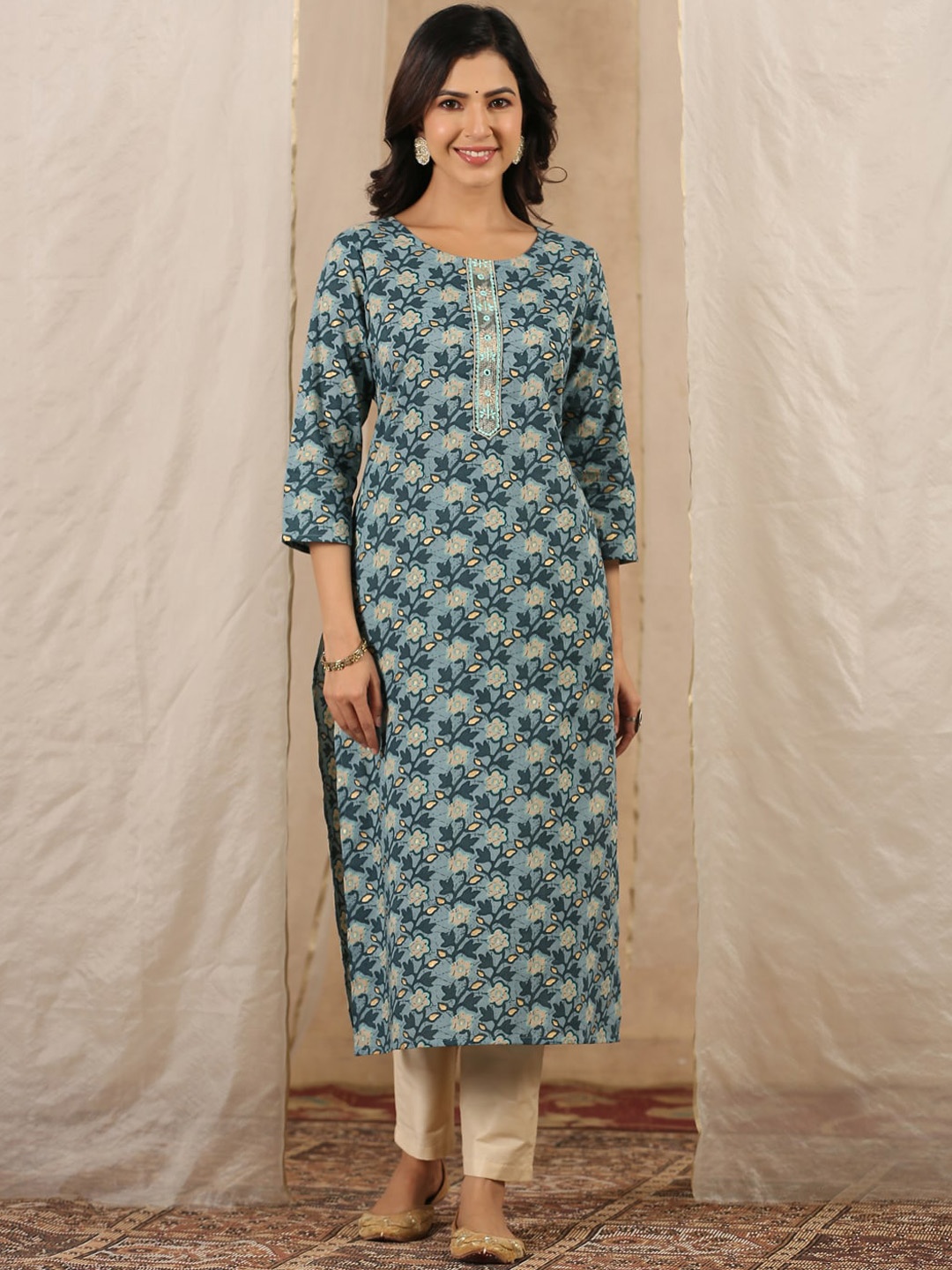 

Sangria Floral Printed Pure Cotton Straight Kurta, Teal