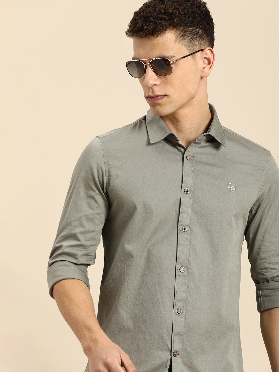 

Being Human Slim Fit Solid Opaque Pure Cotton Casual Shirt, Green