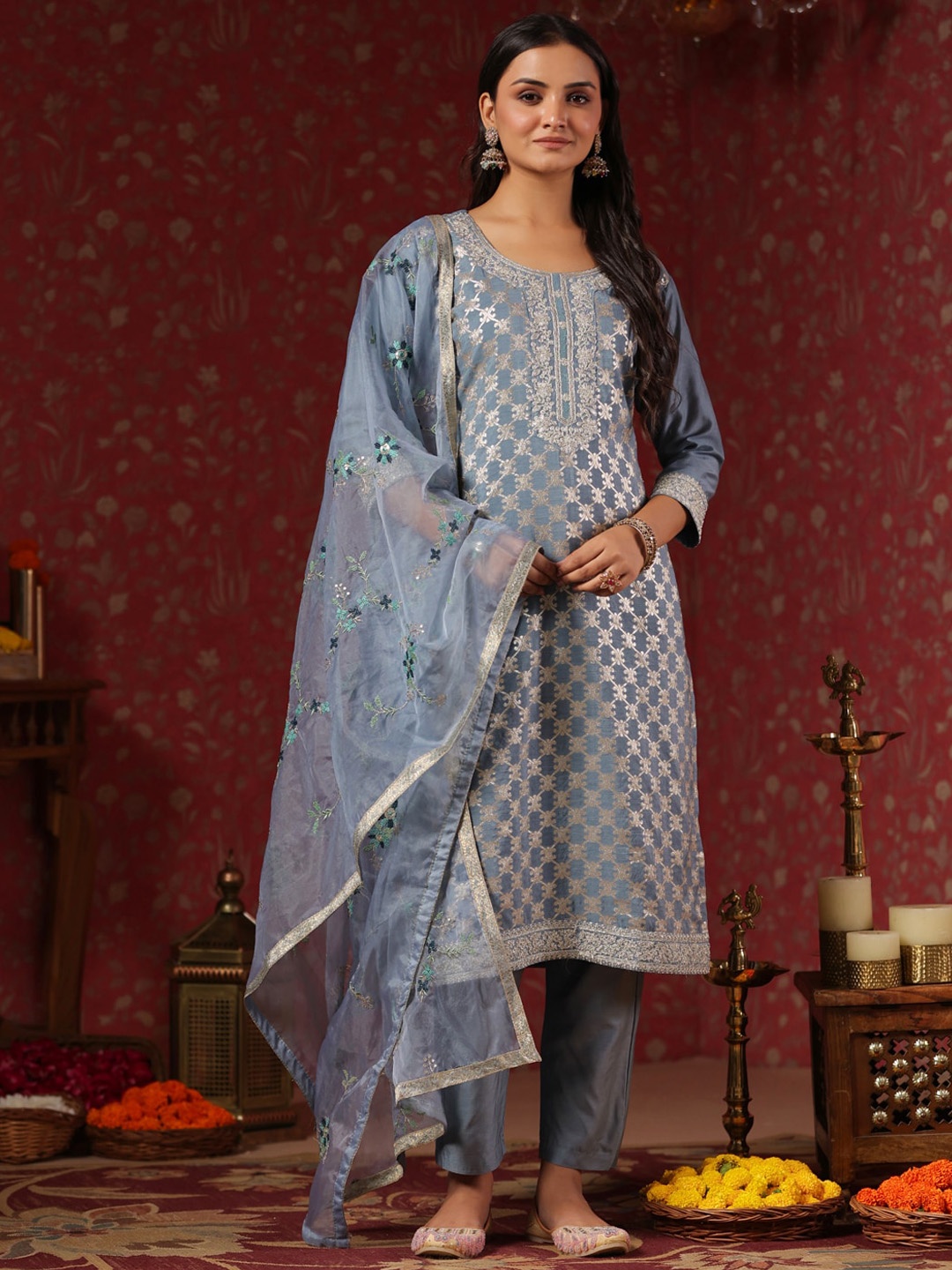 

Ishin Grey Ethnic Motifs Woven Design Kurta With Trousers & Dupatta