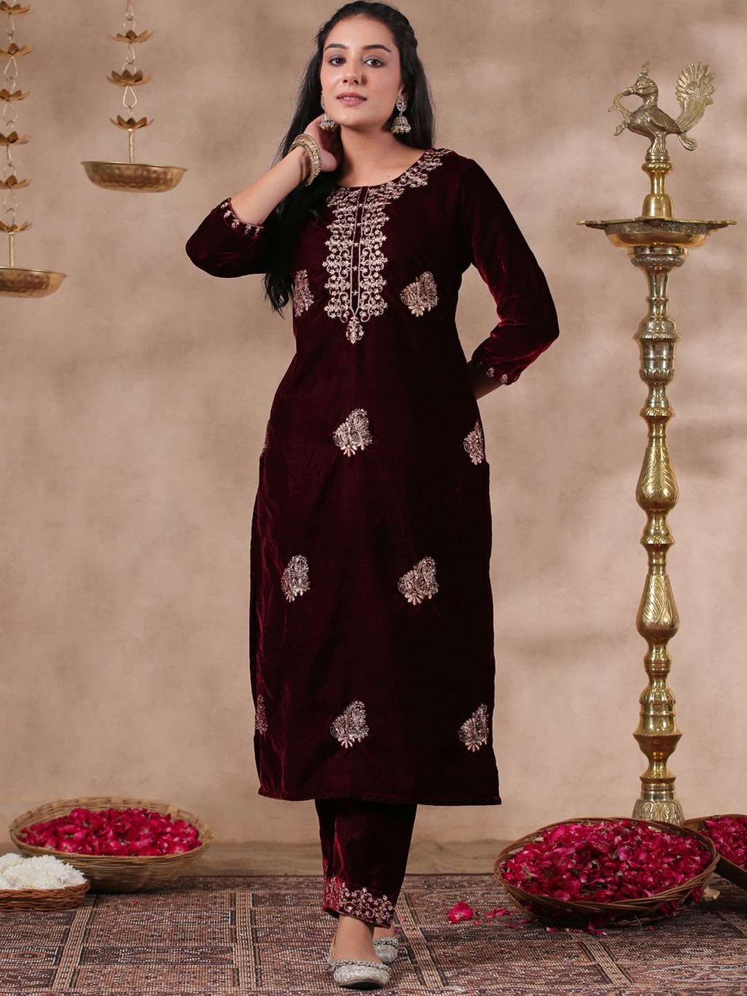 

Ishin Maroon Ethnic Motifs Embroidered Thread Work Velvet Kurta With Trousers