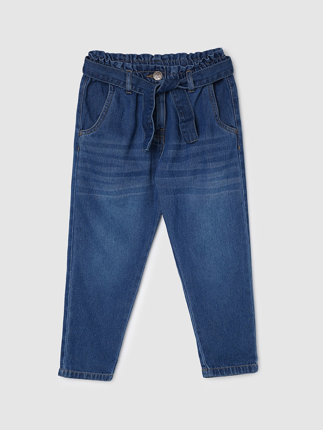 

max Girls Clean Look Mid-Rise Whiskers & Chevrons Light Fade Cotton Jeans, Blue
