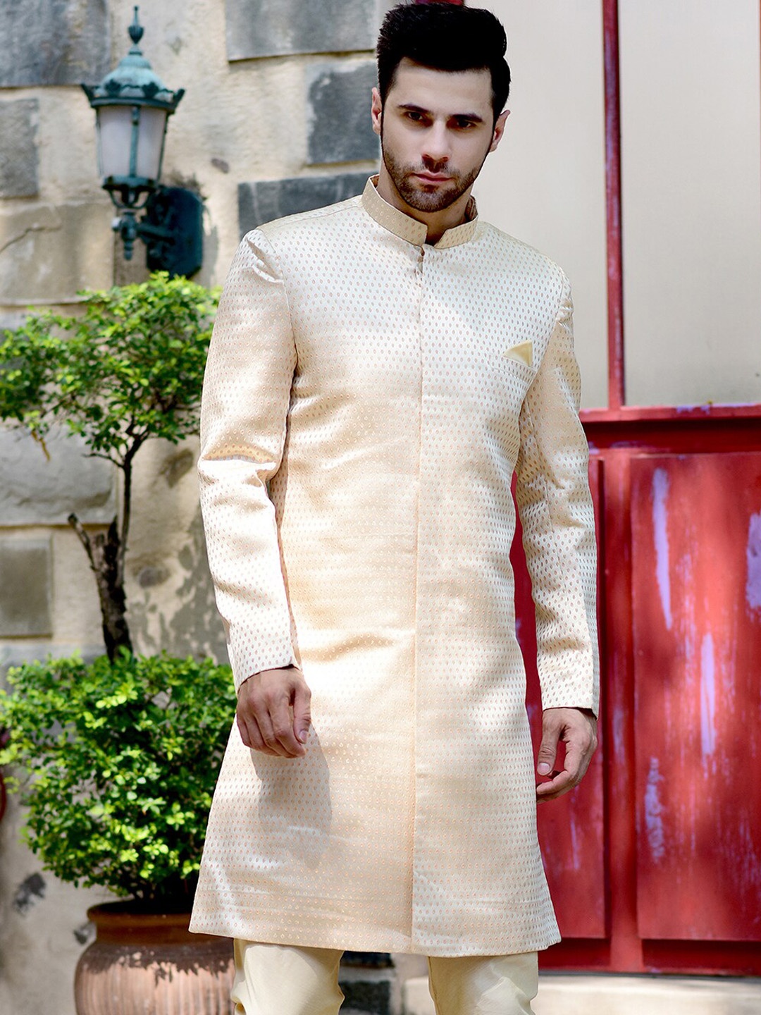 

HOUSE OF DEYANN Self-Design Mandarin Collar Sherwani Set, Peach