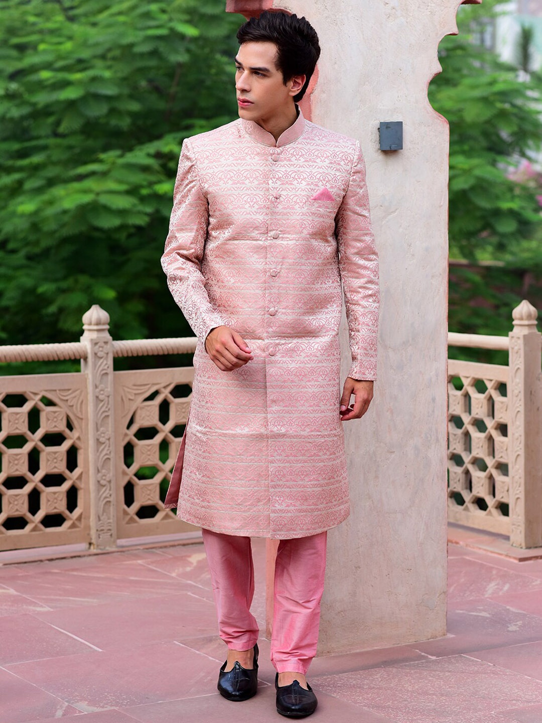 

HOUSE OF DEYANN Printed Mandarin Collar Sherwani Set, Pink
