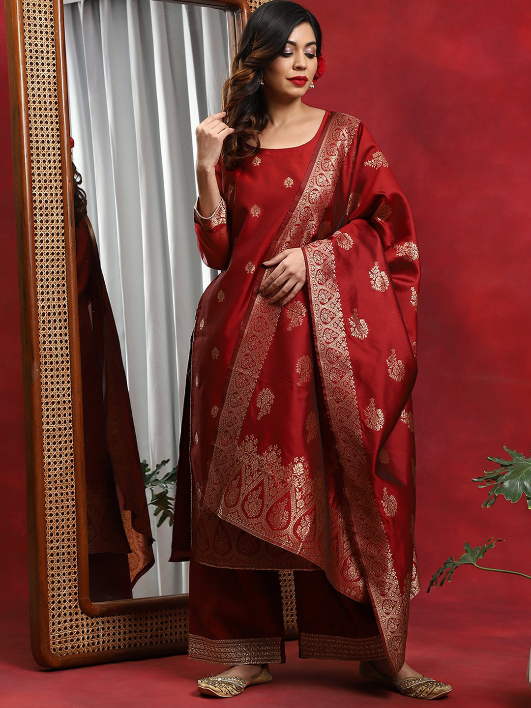 

AKS Couture Ethnic Motifs Woven Design Regular Gotta Patti Kurta With Palazzos & Dupatta, Red