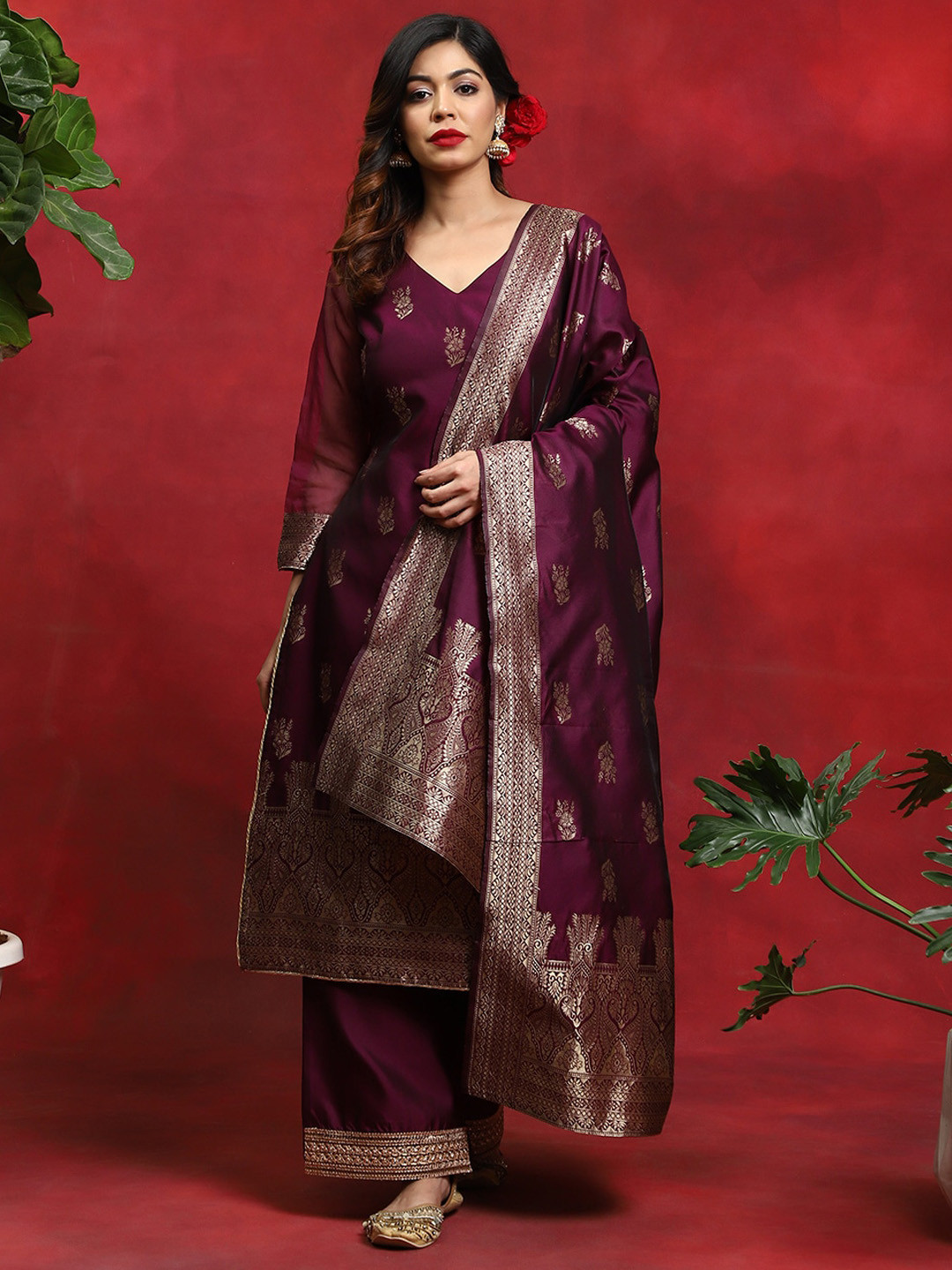 

AKS Couture Ethnic Motifs Woven Design V-Neck Straight Kurta & Palazzos With Dupatta, Purple