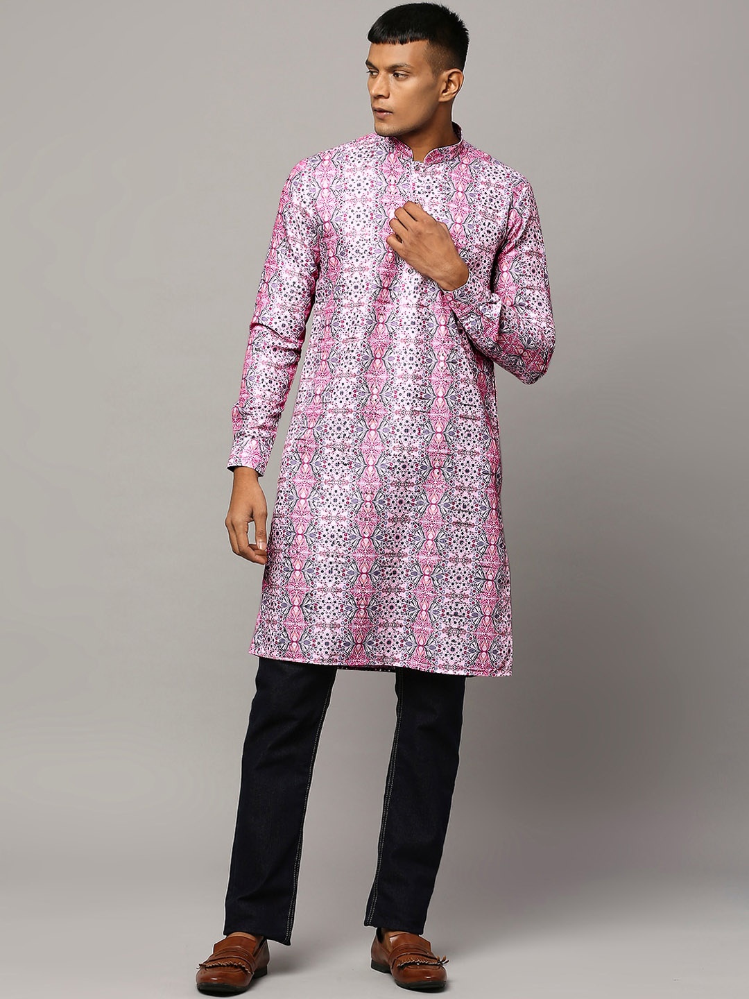 

ESSAS club Ethnic Motifs Printed Mandarin Collar Straight Kurta, Pink