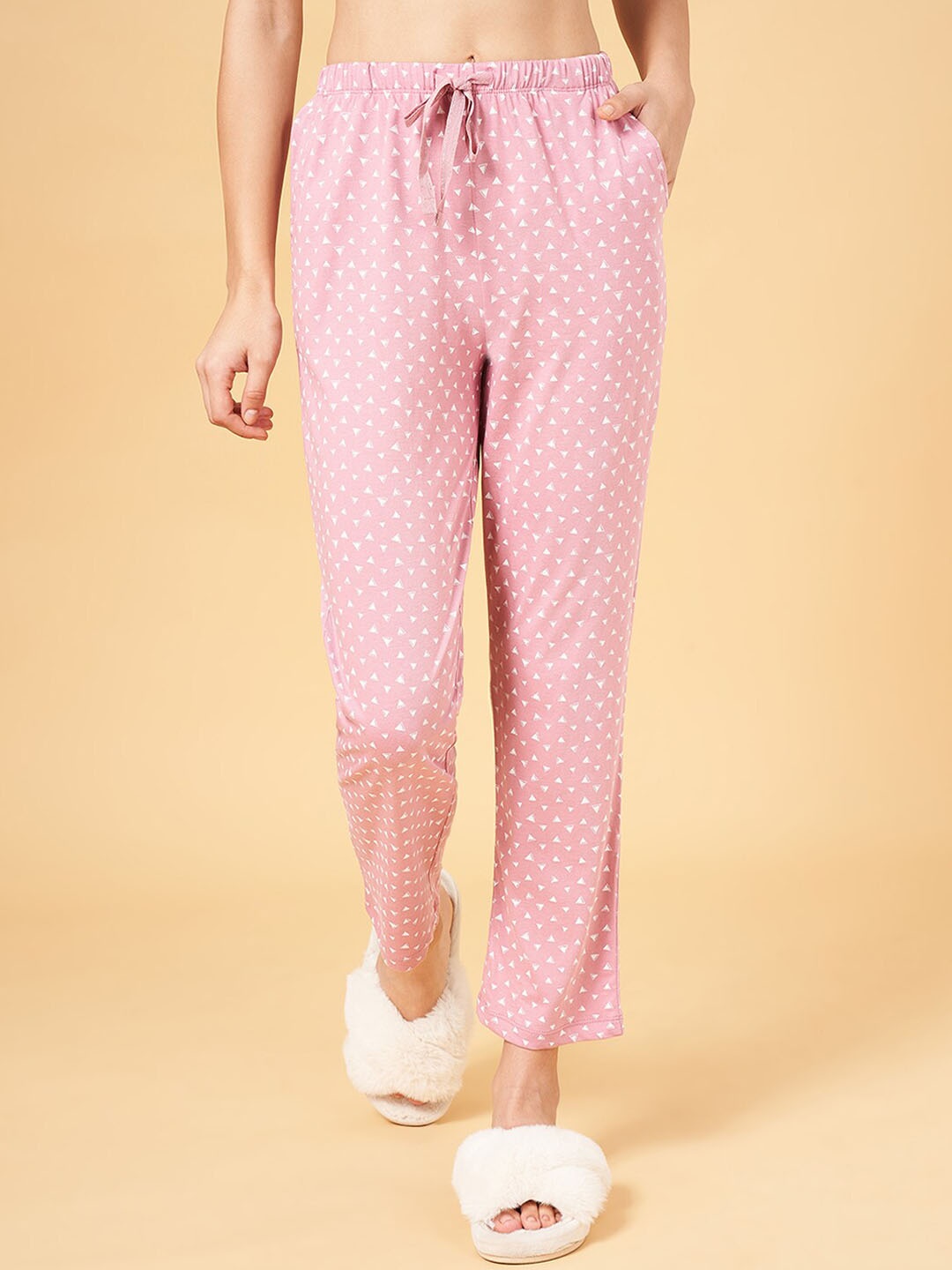 

Dreamz by Pantaloons Women Geometric Printed Straight Cotton Lounge Pants, Pink