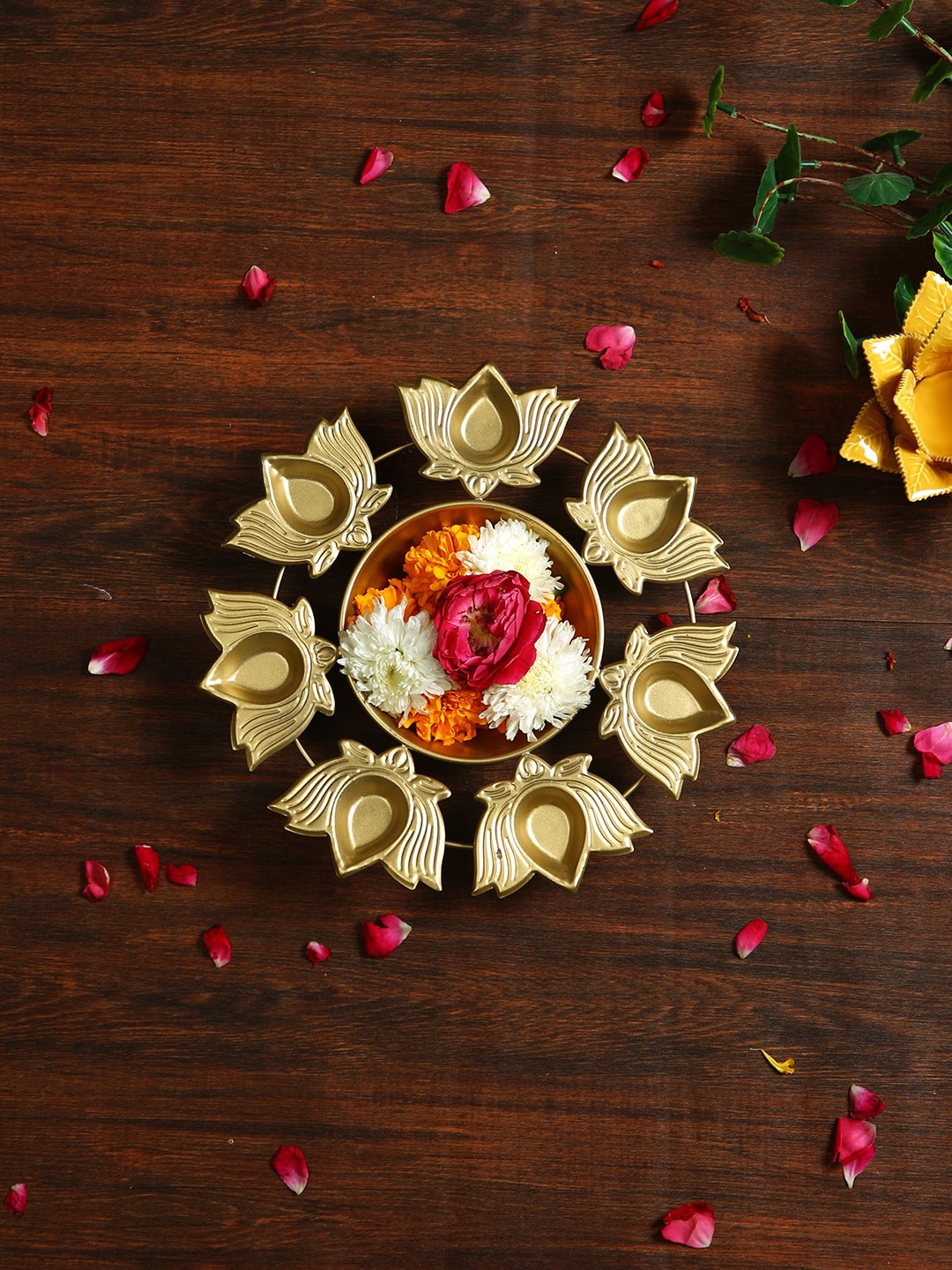 

Aapno Rajasthan Lotus Shaped Decorative Bowl, Gold